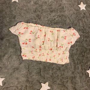 Cherry sleeveless crop top 🍒